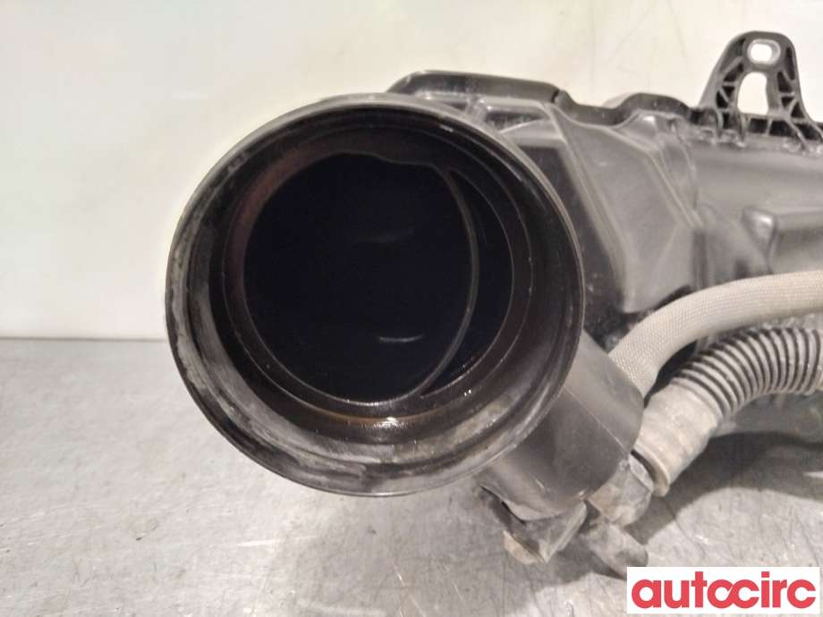 Luftslange innsug til BMW X1 2022-->> (U11) (U11) (BMW|13718489423|)