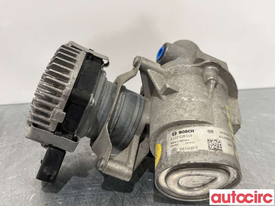 Bremsefordeler til VW e-Golf 2014-2017 (Fase 1)  (VOLKSWAGEN|5QE614307J|0132018016|5QE614307D)
