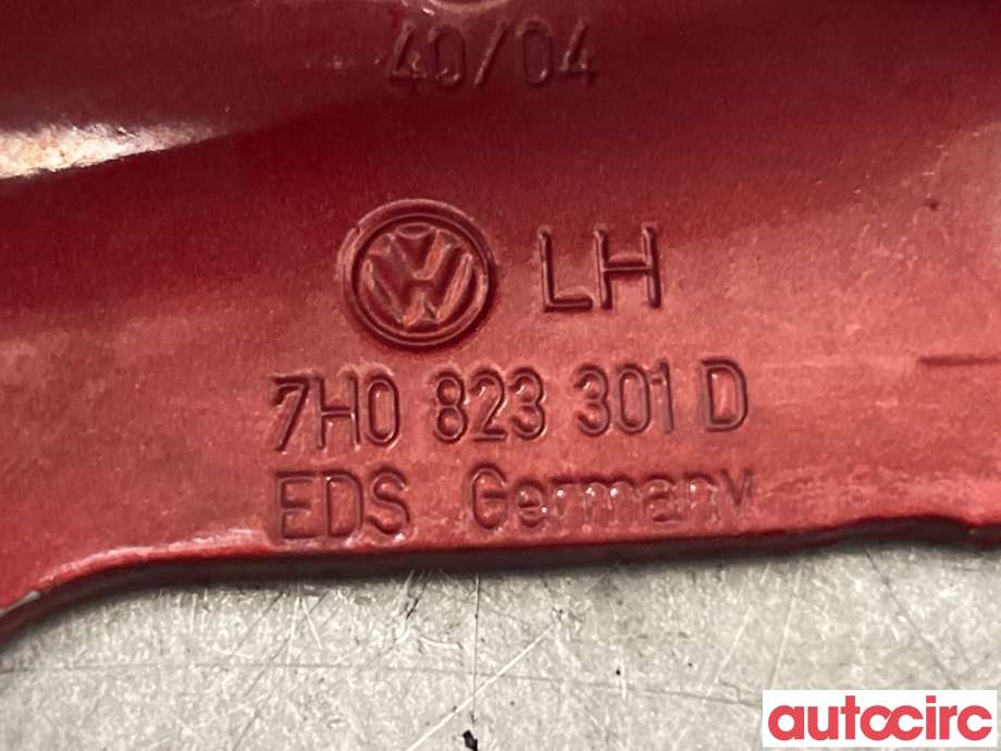 Panserhengsler til VW Transporter / Caravelle 2003-2009 (Fase 1) (T5) (T5) (VOLKSWAGEN|7H0823301D|)