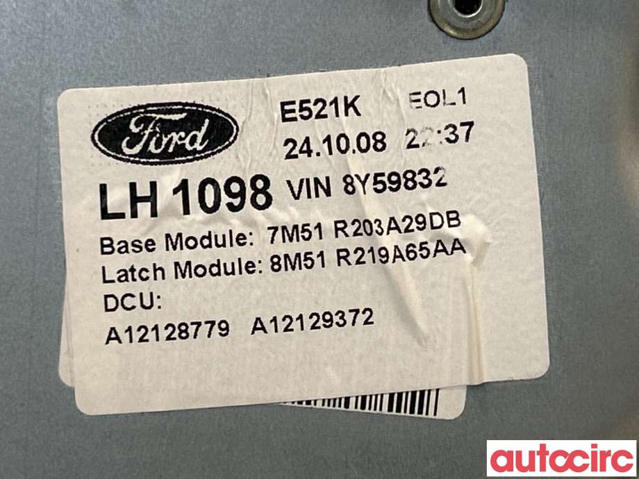 Ruteheis venstre foran til Ford Kuga 2008-2012 (Type I)  (FORD|1738645|7351-R203A29-DB)