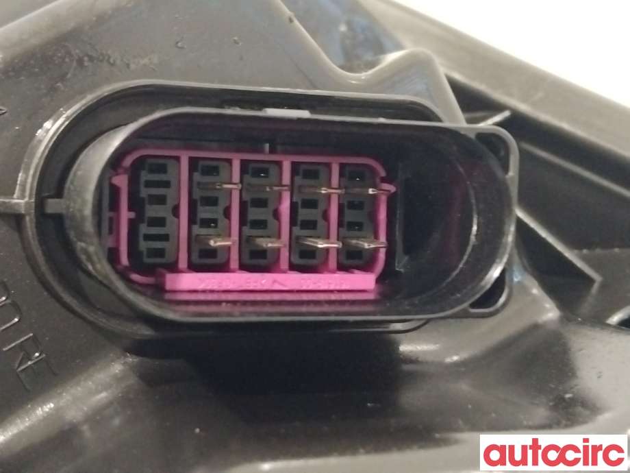 Frontlykt høyre halogen til Ford Fiesta 2008-2012 (Type VI, Fase 1)  (FORD|1740029|8A61-13W029-CH)