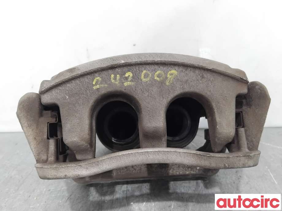 Bremsecaliper høyre foran til Mercedes B-Klasse 2019-->> (W247) (W247) (MERCEDES|A2474214400|)