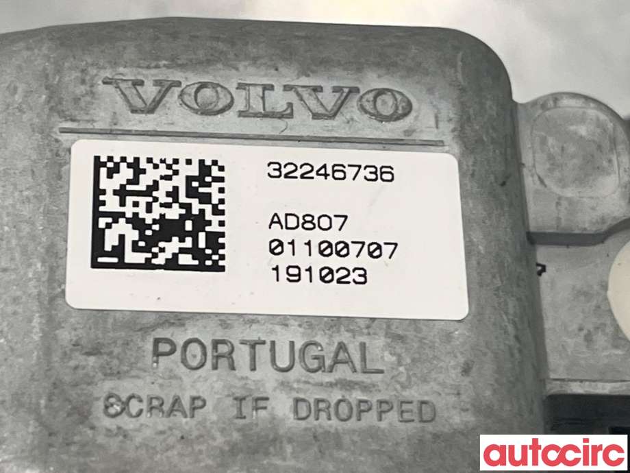 Rattaksel til Volvo V90 / V90 CC / S90 2016-->>  (VOLVO|31476075)