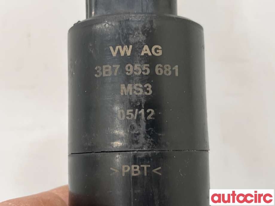 Spylerpumpe til VW Golf VI 2008-2012 (VOLKSWAGEN|3B7955681|)