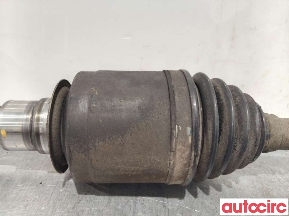 Drivaksel høyre foran til Mercedes ML 2005-2011 (W164) (W164) (MERCEDES|A1643301901|)