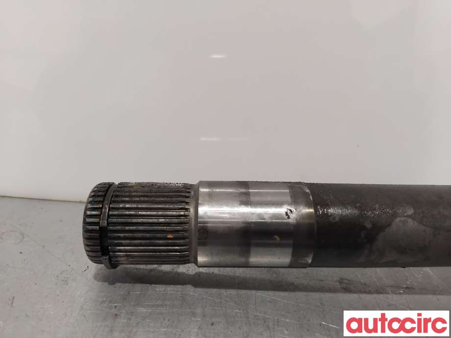 Drivaksel høyre foran til Mercedes ML 2005-2011 (W164) (W164) (MERCEDES|A1643301901|)