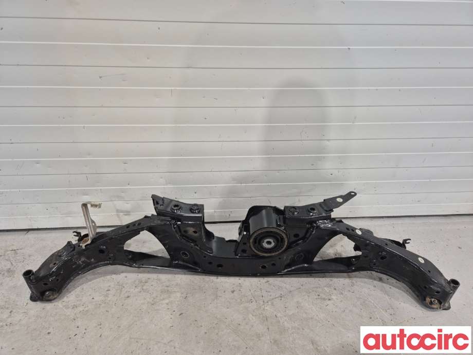 Travers bak til BMW X1 2022-->> (U11) (U11) (BMW|33306894205|)