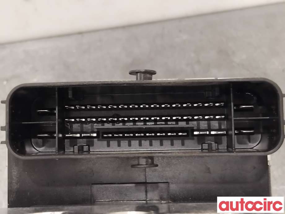 ABS sentral til Mercedes C-Klasse 2014-2018 (Fase 1) (W205) (W205) (MERCEDES|A2534311700|100915-15733|A2534313800)