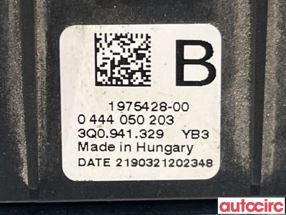 Diverse deler til VW Caddy 2015-2020 (Type III, Fase 3)  (VOLKSWAGEN|3Q0941329)