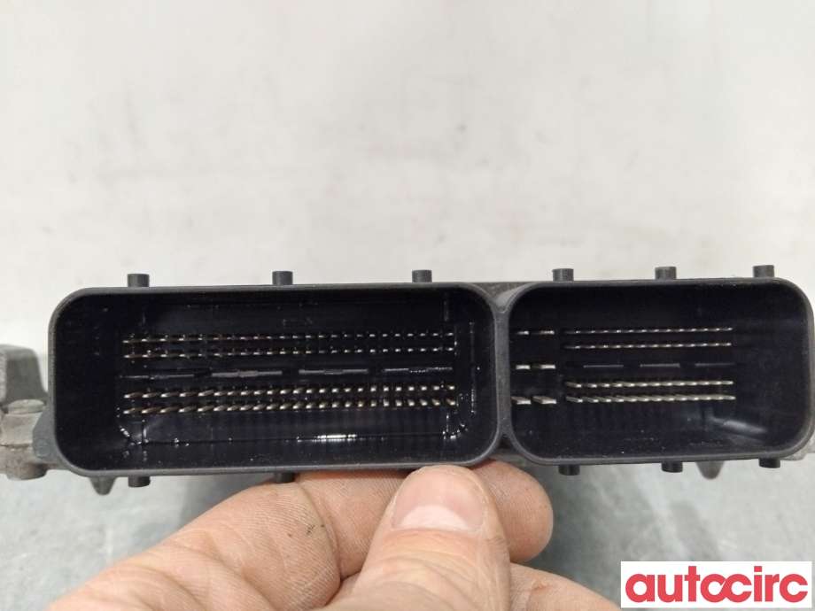Styreenhet motor til Mercedes C-Klasse 2014-2018 (Fase 1) (W205) (W205) (MERCEDES|A2749000800|0261S08785|A2749002900)