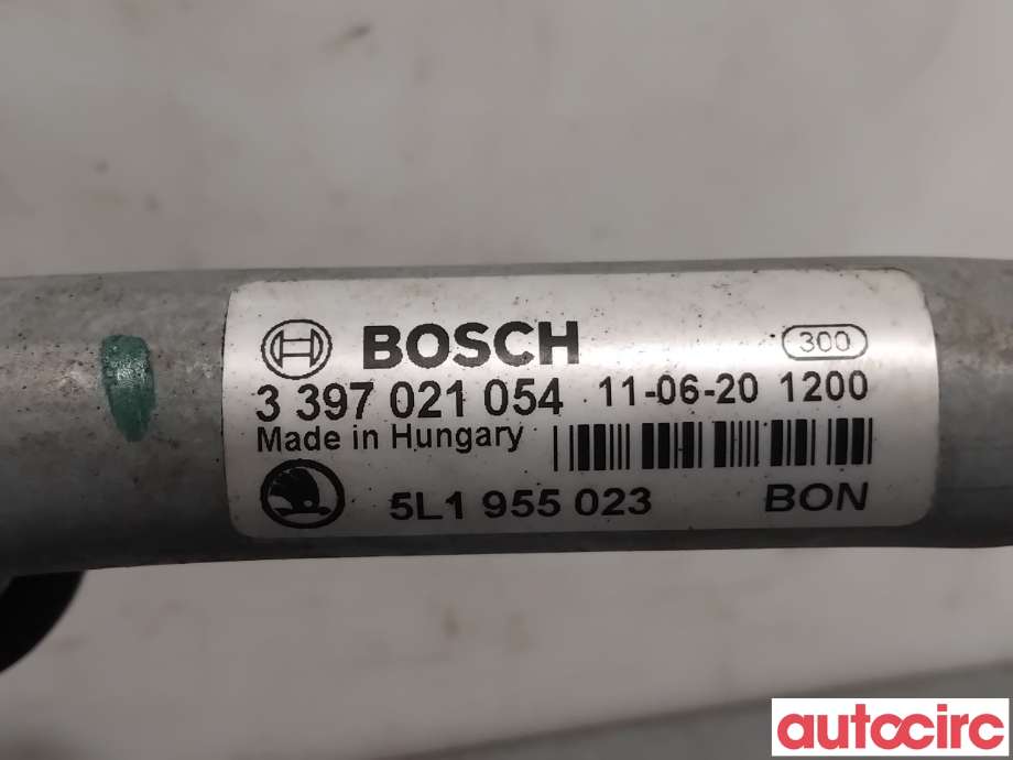 Viskermotor frontrute til Škoda Yeti 2009-2013 (Fase 1)  (SKODA|5L1955023|1397220654|5L1955023A)