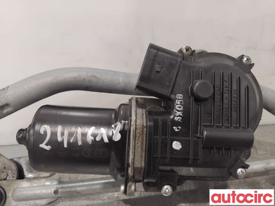 Viskermotor frontrute til Audi A4, Allroad 2009-2016 (Type I) (B8) (B8) (AUDI|8K1955023D|A5276-546|8K1955023E)