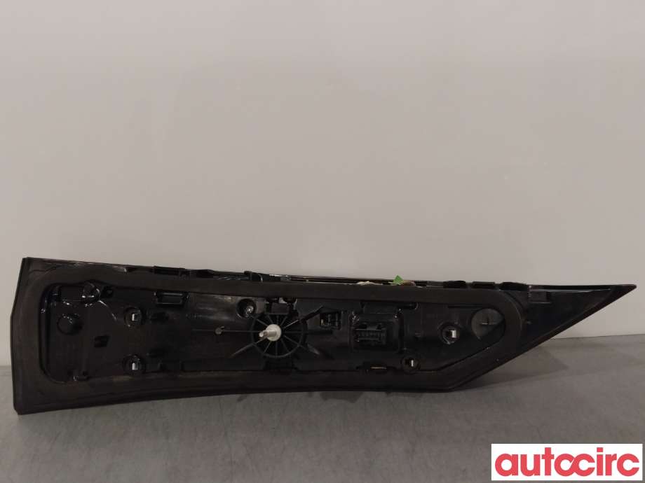 Baklykt høyre indre til BMW X1 2022-->> (U11) (U11) (BMW|63219465356|H8946535609)