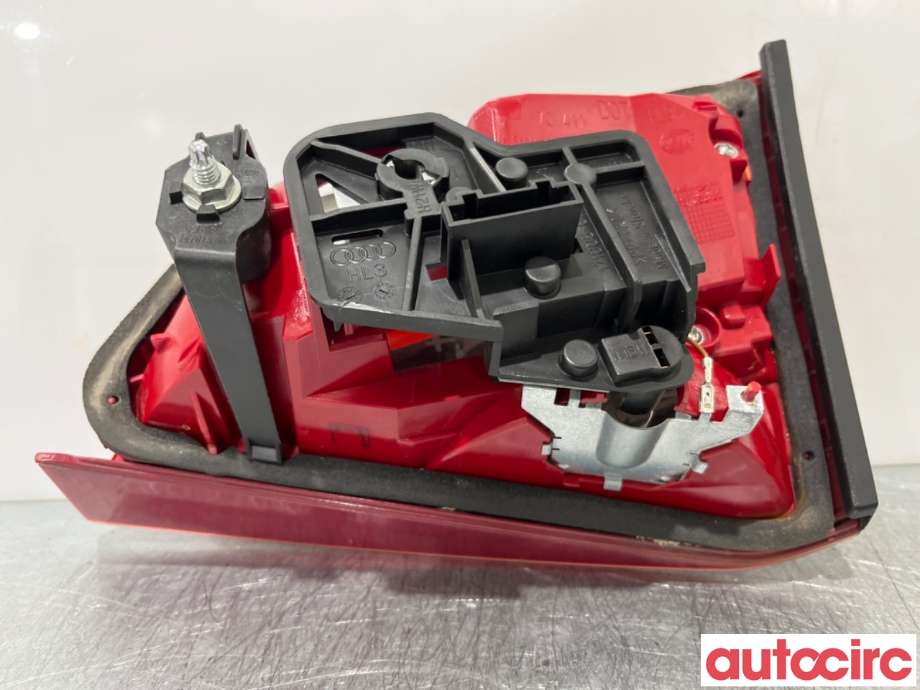 Baklykt venstre indre til Audi A4 2007-2014 (Type IV) (B8) (B8) (AUDI|8K5945093K|)