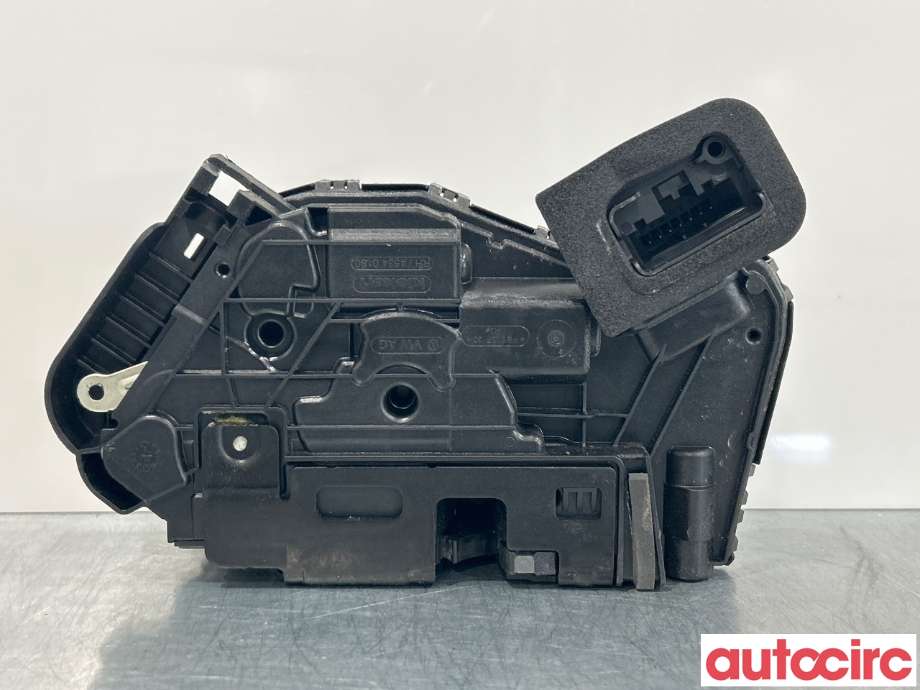 Låsekasse høyre foran til VW Caddy 2015-2020 (Type III, Fase 3)  (VOLKSWAGEN|5TB837016C|5TB837016A|5TB837016E)