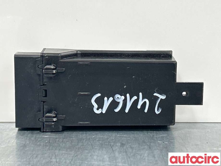 Styreenhet sete til BMW X1 2022-->> (U11) (U11) (BMW|61355A6A446|5A6A446)