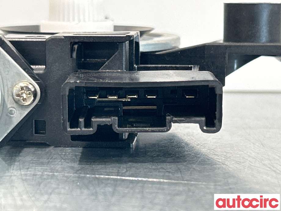 Ruteheis venstre bak til BMW X1 2022-->> (U11) (U11) (BMW|67625A75082|5A75082)
