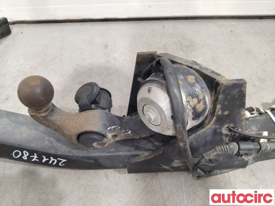 Hengerfeste til VW Tiguan 2011-2016 (Type I, Fase 2)  (VOLKSWAGEN|5N0803881E|E435|5N0803880M)