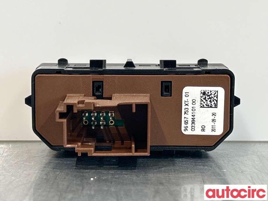 Bryter tanklokk til Peugeot 508 2011-2014 (Type I, Fase 1)  (PEUGEOT|6490SW|96657753XT)