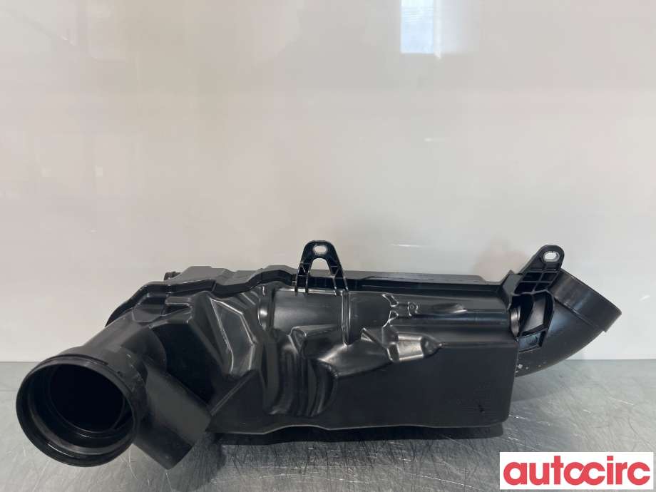 Turbo rør til BMW X1, 2022-->> (U11) (U11) (BMW|13718489423)