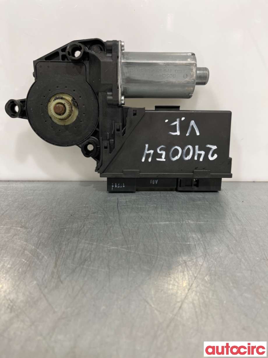 Ruteheis venstre foran til Audi A4 2004-2008 (Type III) (B7) (B7) (AUDI|8E1959801G||8E1959801H)