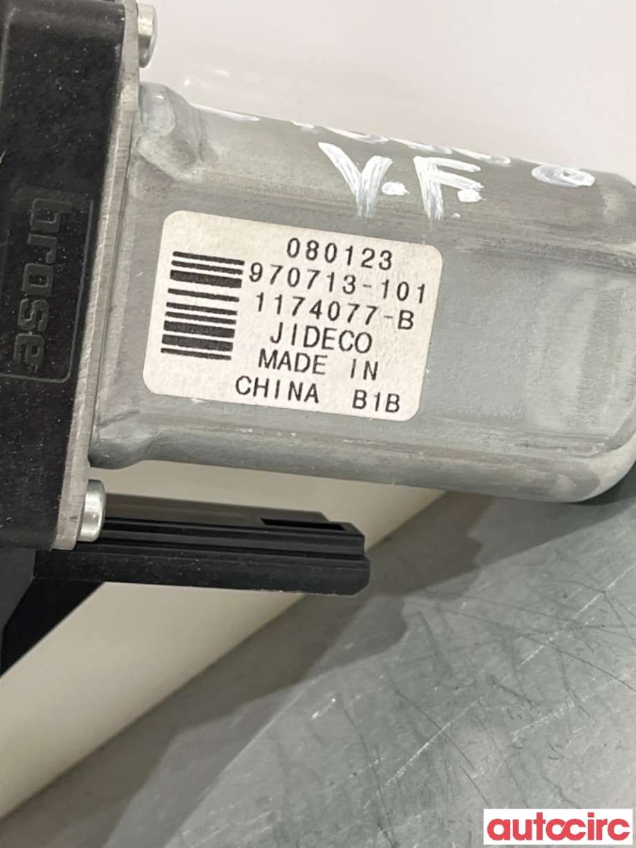 Ruteheis venstre foran til Volvo V70 2007-2013 (Type III, Fase 1)  (VOLVO|30699645|970713-101|)