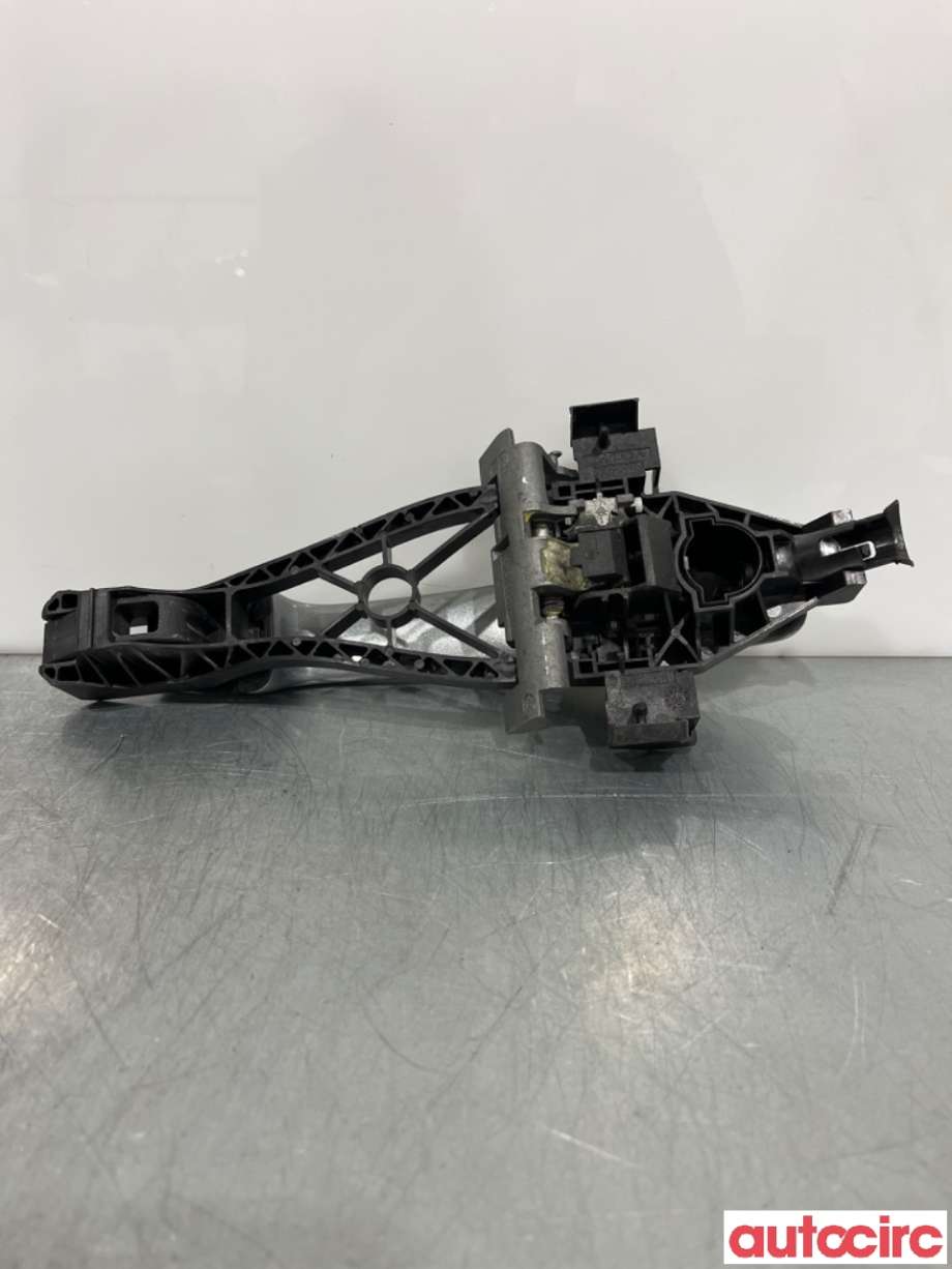 Dørhåndtak utv venstre foran til Volvo V70 2007-2013 (Type III, Fase 1)  (VOLVO|39879658|)