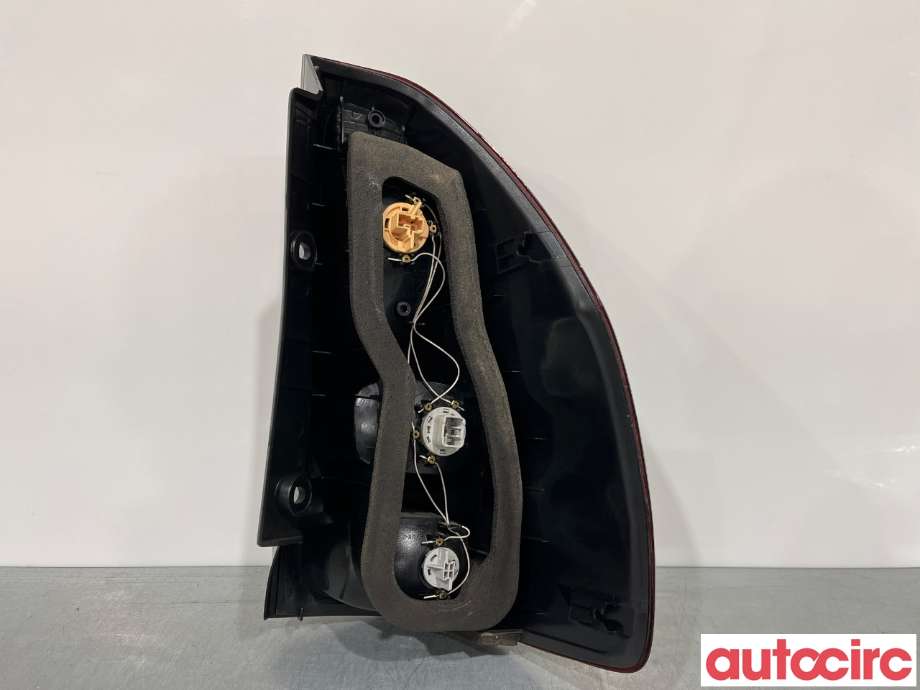 Baklykt venstre til Toyota Land Cruiser 120 2002-2009  (TOYOTA|8156160620|)