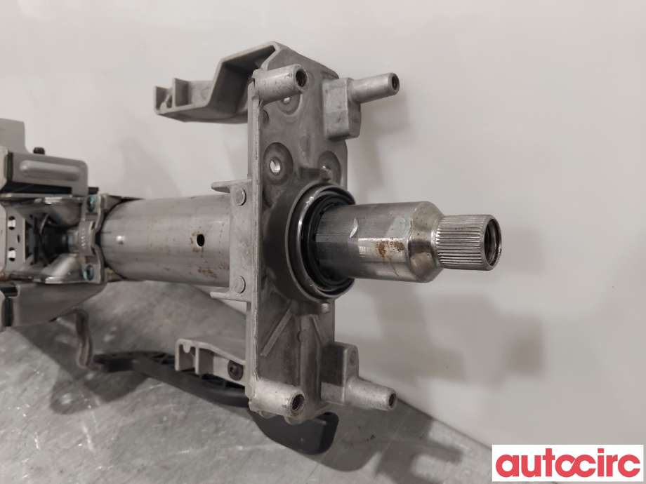 Rattaksel til BMW i3 2013-2022  (BMW|32306865576|7046955980)