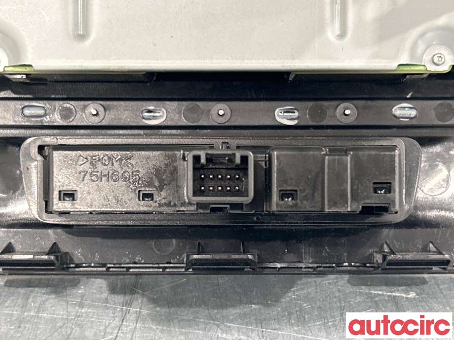 Bilstereo til Suzuki Vitara 2015-->> (Type IV)  (SUZUKI|39101-54P20-BKZ|39920-54P61)
