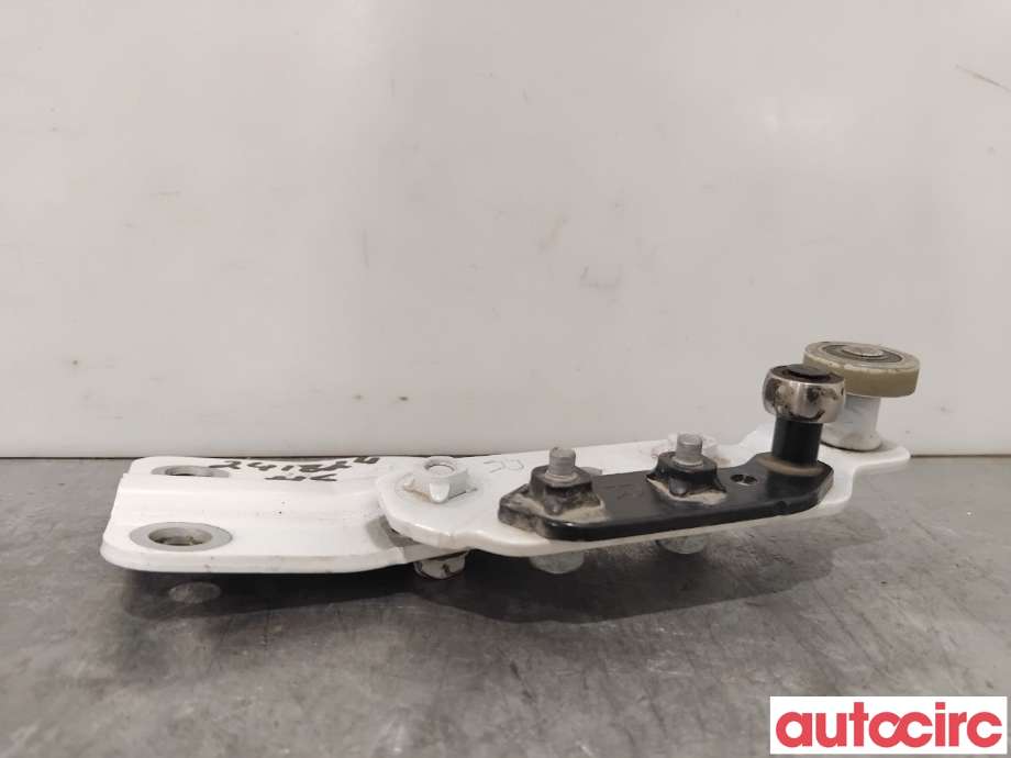 Diverse deler til Nissan NV200 2010-2019  (NISSAN|82400JX00A|)