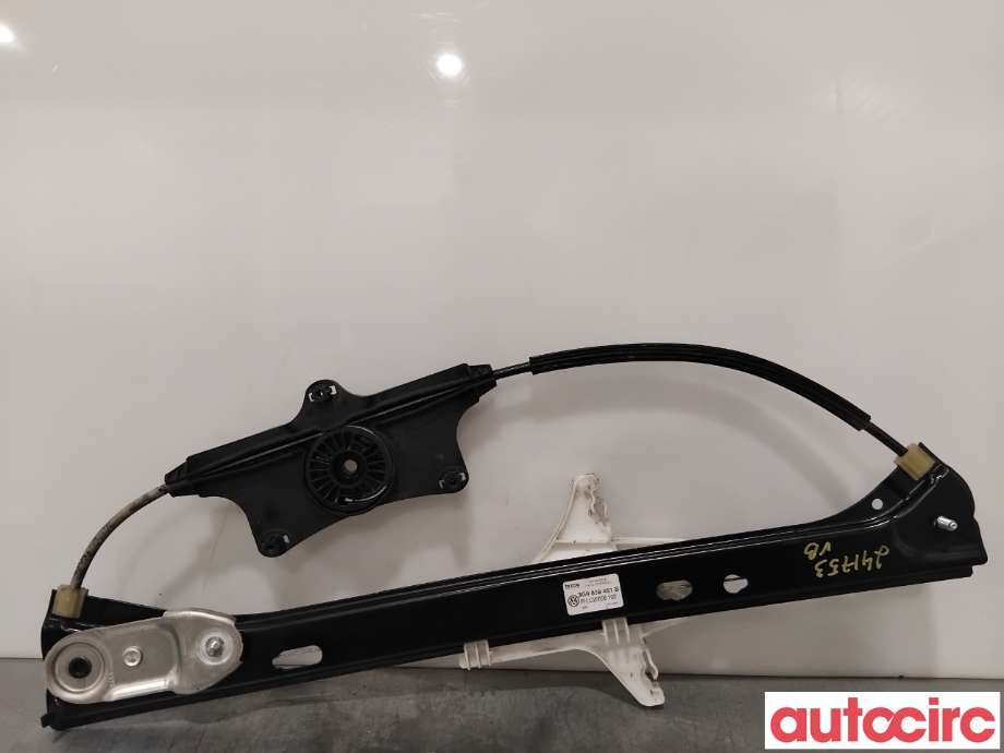 Ruteheis til VW Passat 2015-2019 (Fase 1) (B8) (B8) (VOLKSWAGEN|3G9839461B|C20656-102)