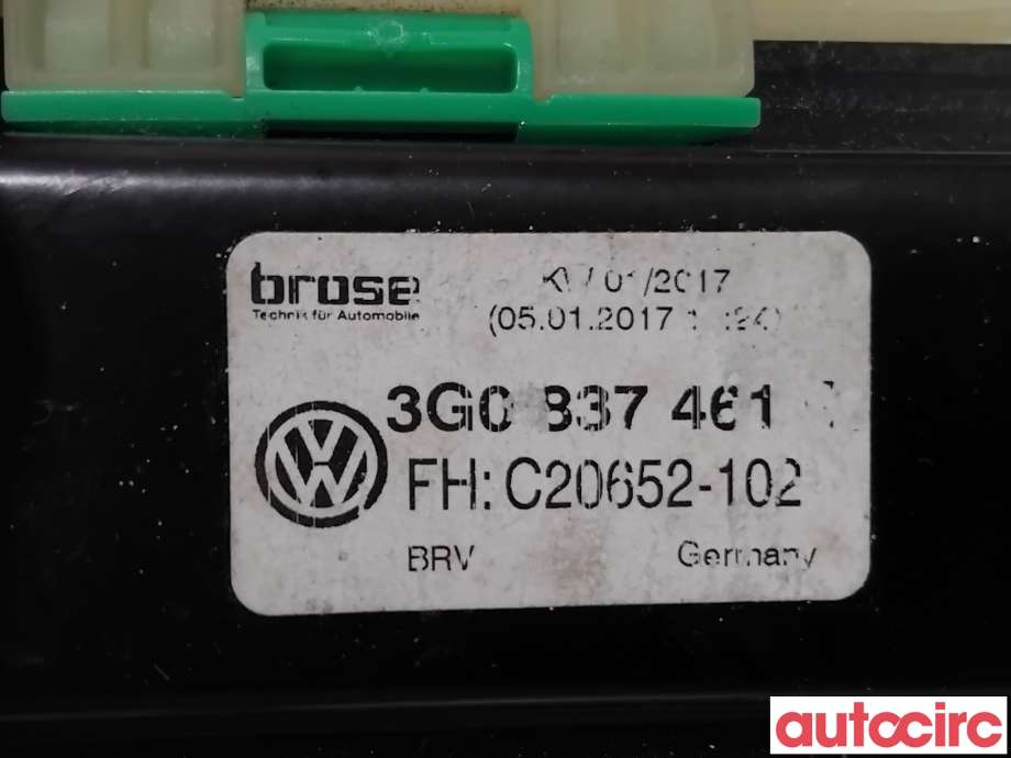 Ruteheis til VW Passat 2015-2019 (Fase 1) (B8) (B8) (VOLKSWAGEN|3G0837461C|C20652-102)