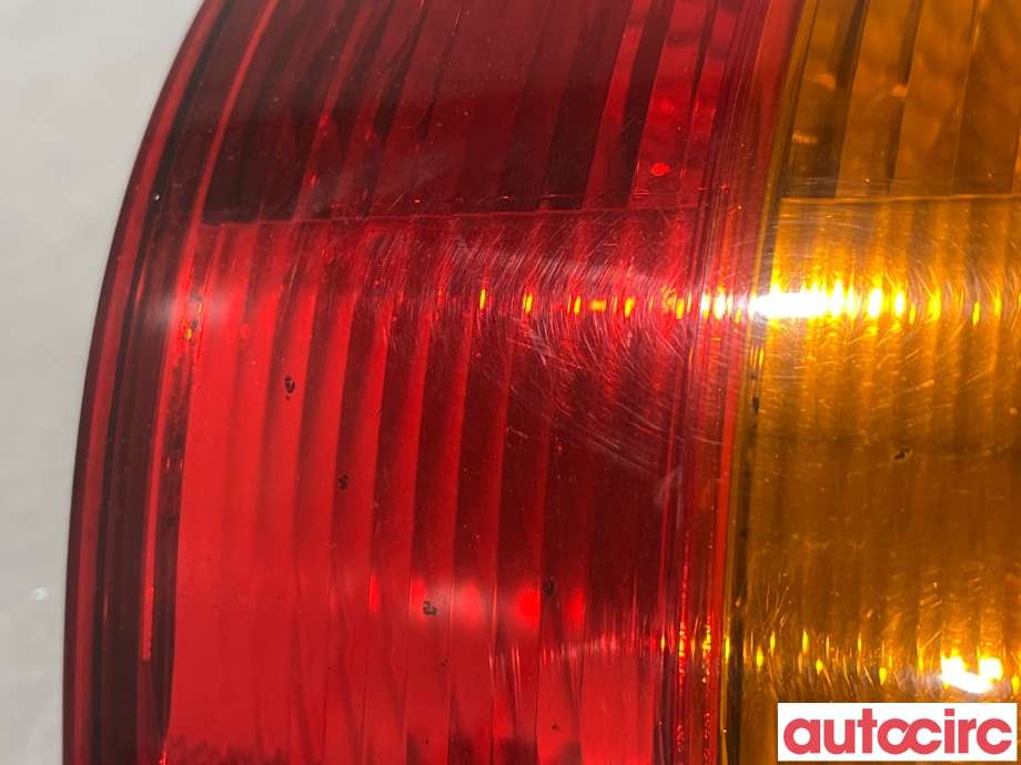 Baklykt venstre til VW Transporter / Caravelle 2003-2009 (Fase 1) (T5) (T5) (VOLKSWAGEN|7H0945095K|7H0945258A)