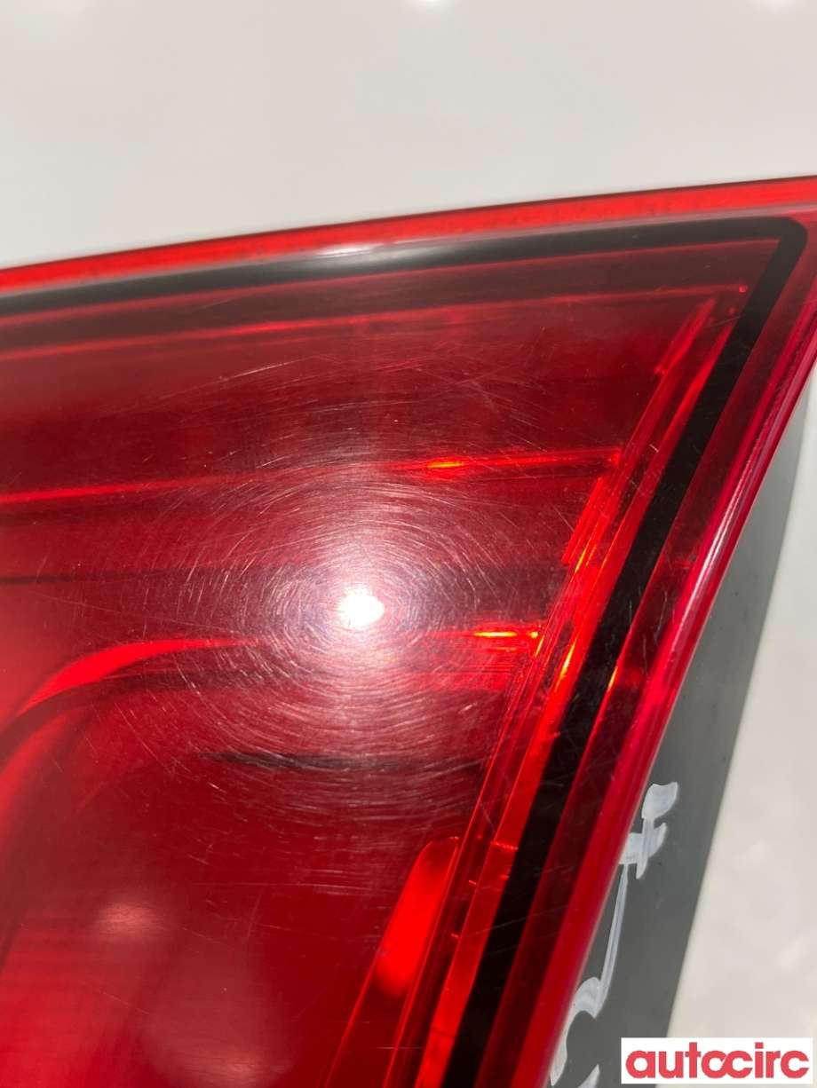 Baklykt høyre indre til Peugeot 4008 2012-2017  (PEUGEOT|1607700080|226-37168)