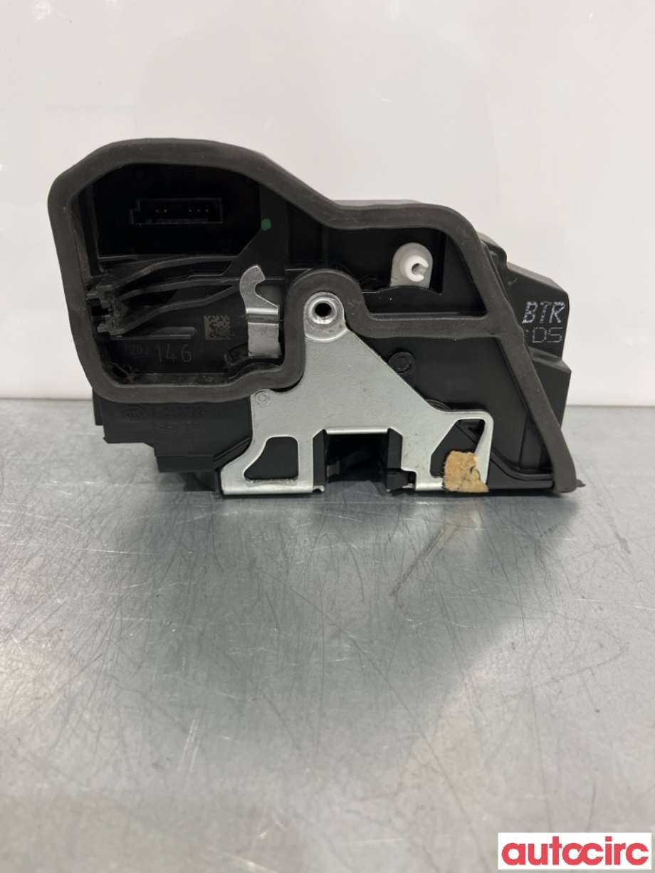Låsekasse høyre foran til BMW 3-Serie 2005-2011 (E90/E91/E92/E93) (E90/E91/E92/E93) (BMW|51217202146||7202146)