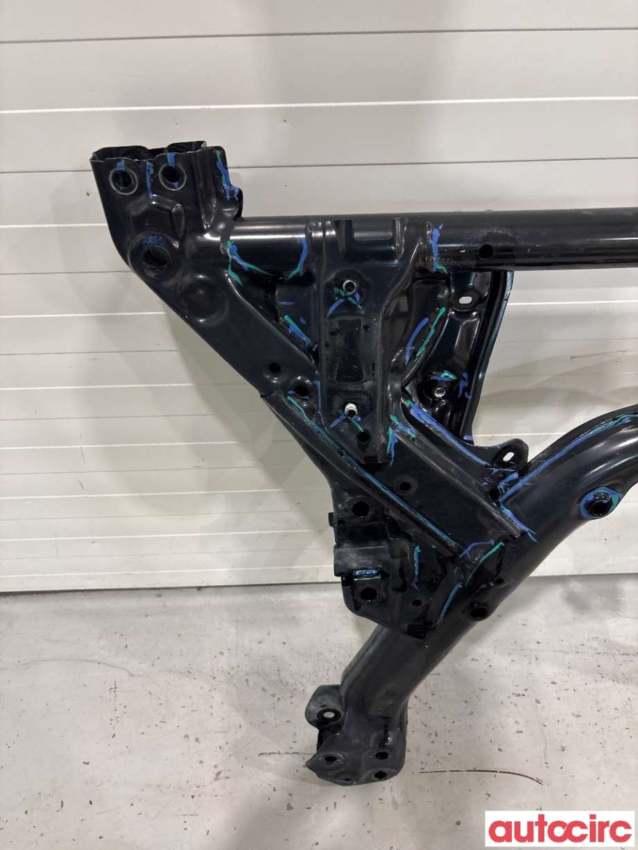 Travers foran hoved til Tesla Model Y 2021-2024 (Type I)  (TESLA|104453101B|)