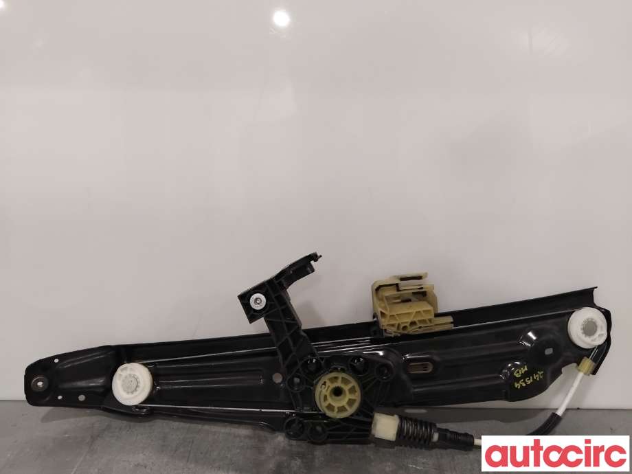 Ruteheis til BMW 5-Serie 2010-2017 (F10/F11) (F10/F11) (BMW|51357182614||7182614)