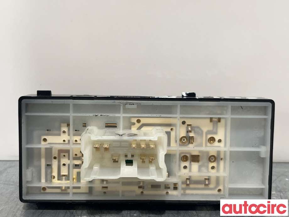 Bryter ruteheis til Nissan Micra 2017-->> (K14) (K14) (NISSAN|254115FB0A)