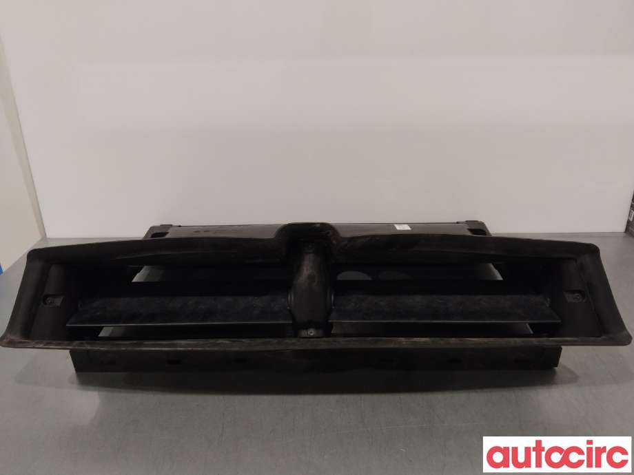 Diverse deler til Tesla Model Y 2021-2024 (Type I)  (TESLA|1640666-00-A)