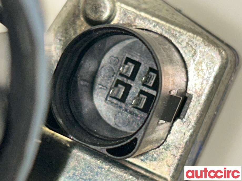 Bakluke/bakdør håndtak til VW e-Golf 2014-2017 (Fase 1)  (VOLKSWAGEN|5GE827469F|)