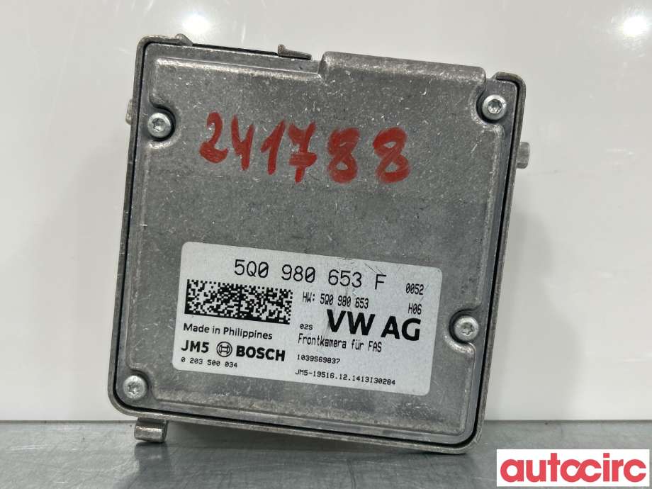 Kamera til VW e-Golf 2014-2017 (Fase 1)  (VOLKSWAGEN|5Q0980653G|5Q0980653F)