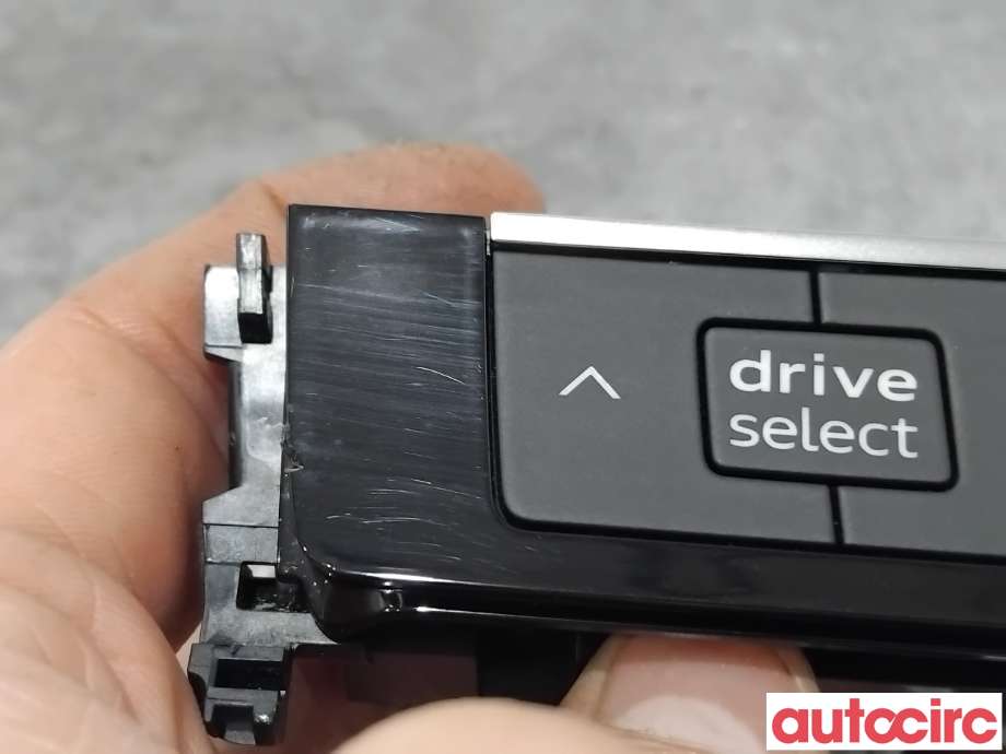 Bryter diverse til Audi e-tron 2018-->>  (AUDI|4N0925301|90156-239)