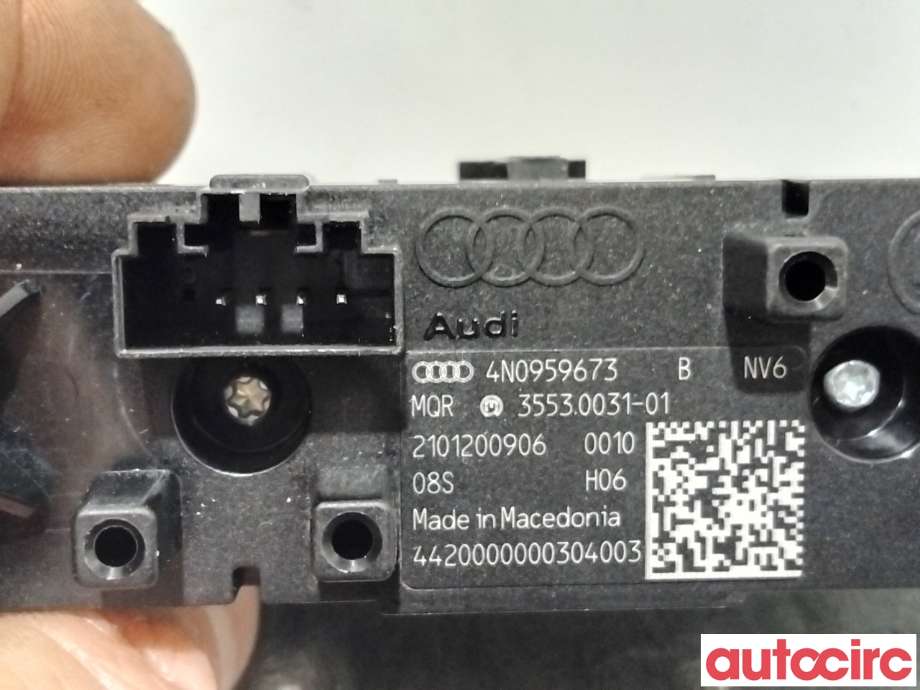 Bryter diverse til Audi e-tron 2018-->>  (AUDI|4N0959673B|35530031-01)