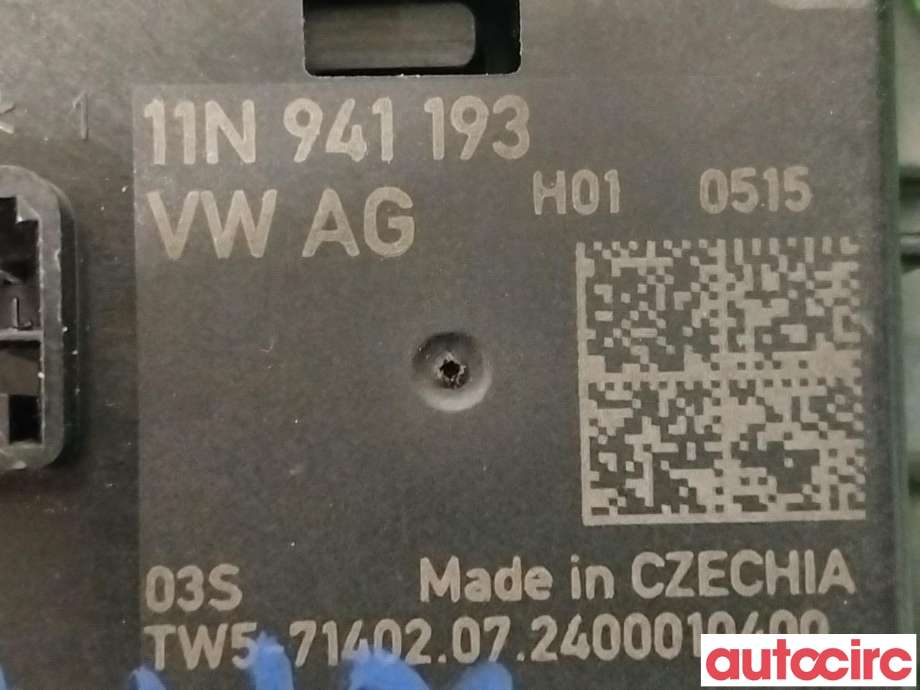 Bryter lys til Ford Explorer 2020-->> (FORD|VWR2KA-13D061-FA1HDV|2708259|11N941193)