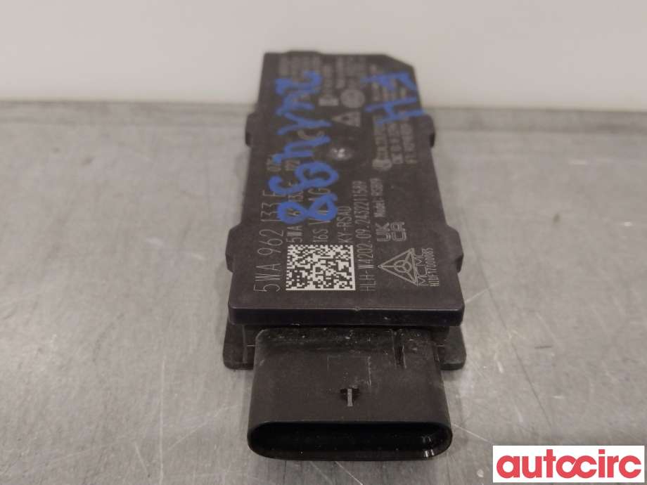 Antenne forsterker til Ford Explorer 2020-->>  (FORD|VWR2KA-15603-BB|2721515|5WA962133E)