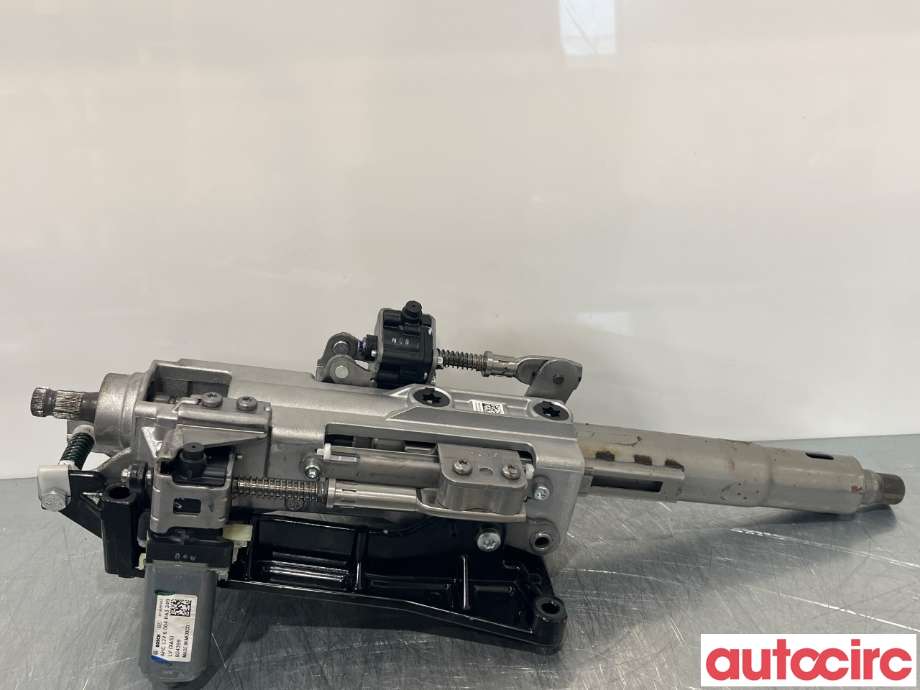 Rattaksel til Tesla Model X, 2016-->> (TESLA|1027811-00-E)
