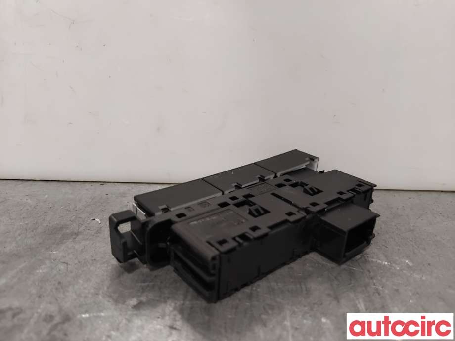 Bryter diverse til VW e-Golf 2014-2017 (Fase 1)  (VOLKSWAGEN|5G1927137M|10097396)