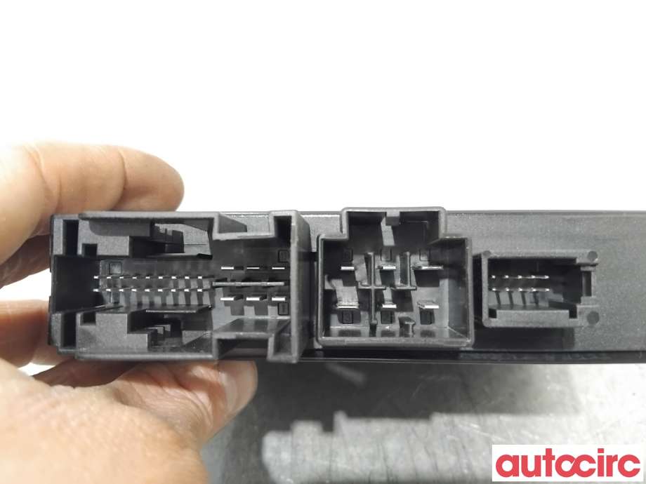 Styreenhet hengerfeste til Audi e-tron 2018-->>  (AUDI|8W0907383A|5DS014076-01)