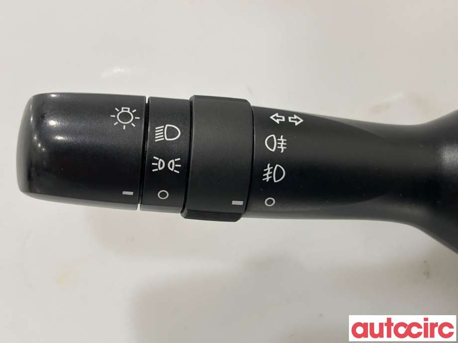 Bryter blink til Toyota Urban Cruiser 2009-2014  (TOYOTA|8414052171||52171)